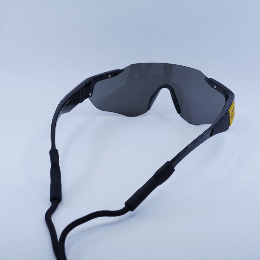 🕶️ New Fendi FE40088U-Y 01A Sunglasses -Black Frame, Grey Lenses - Picture 14 of 15
